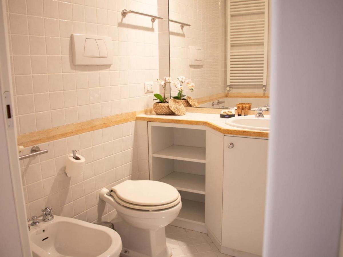 The Best Rent - Apartment Near Fontana Di Trevi Roma Ngoại thất bức ảnh